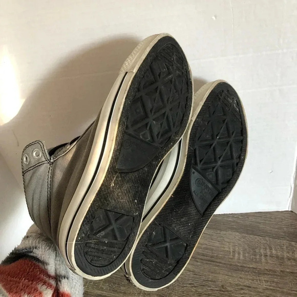 Unisex  Hightop Converse - Picture 8 of 9